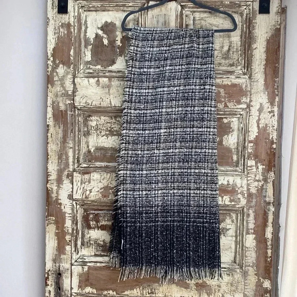 Wrap scarf - Picture 1 of 4